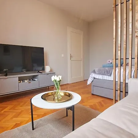 Apartman Bigeste - Free Parking - 2 Minute Walk To The - Superfast Wifi