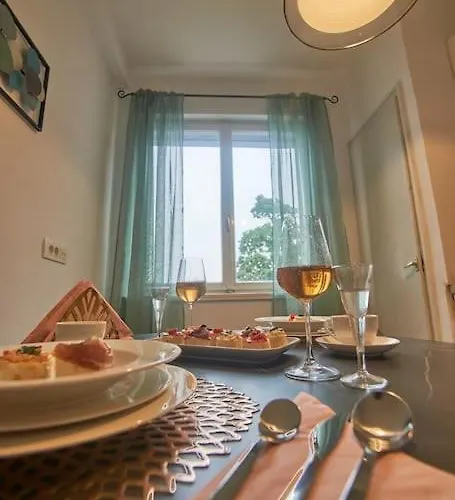 Apartament Bigeste - Free Parking - 2 Minute Walk To The - Superfast Wifi Opatija
