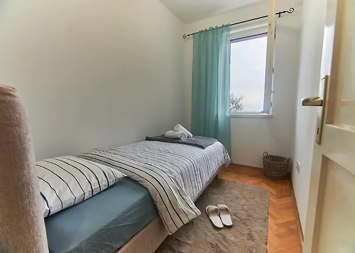 Lejlighed Bigeste - Free Parking - 2 Minute Walk To The - Superfast Wifi