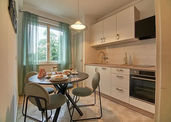 Bigeste - Free Parking - 2 Minute Walk To The - Superfast Wifi Apartament